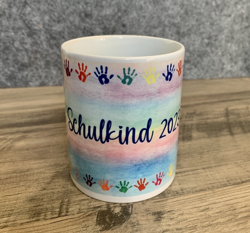 Tasse aus Keramik "Schulkind 2023" Schrift, verschiedene Schriftfarben, Schriftfarbe: blau