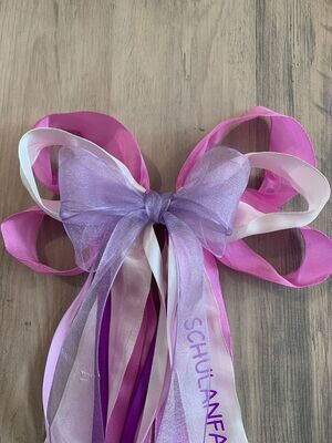 Schmuckschleife XL, für Zuckertüte, lila/pink mit Bändern, personalisiert