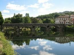 Arcos de Valdevez ↔ Porto taxi transfer to and from Porto Airport.