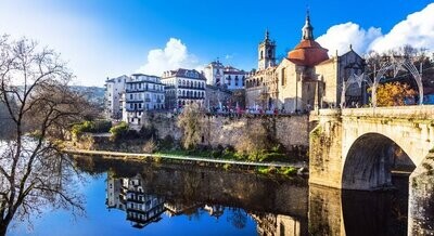Transfer and private taxi between Amarante and Porto Airport - High quality taxi service