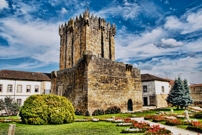 Chaves ↔ Porto Airport / Pktransfer provides transportation from Porto Airport to various locations in and around Porto, Portugal.
