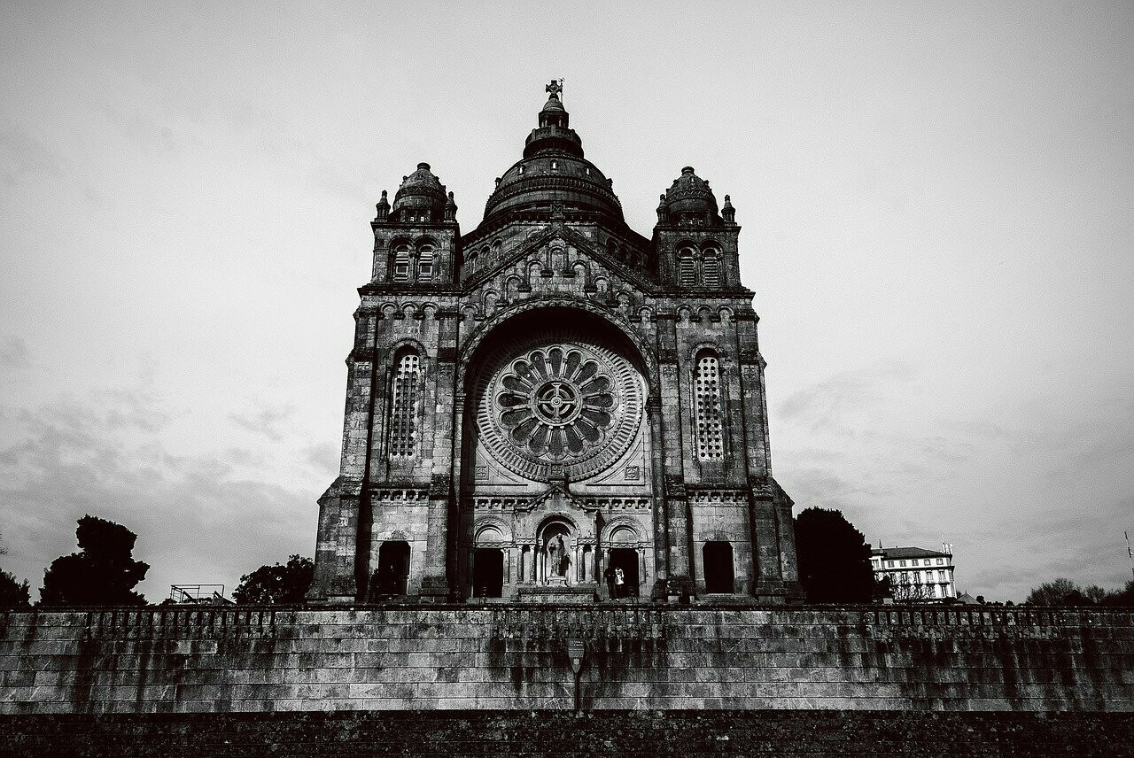 Viana do Castelo ↔ Porto Airport Private Transfer