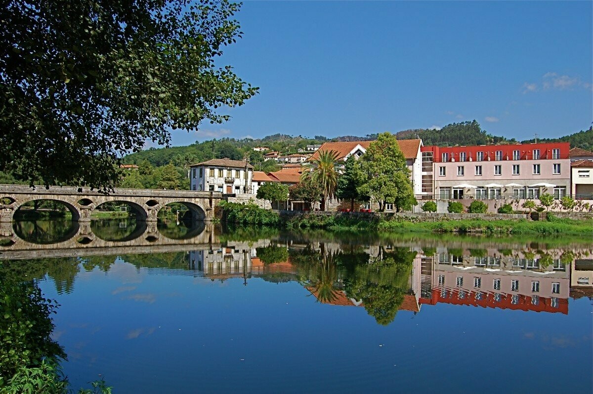 Arcos de Valdevez → Porto Airport Transfer Arcos de Valdevez → Porto Airport Transfer