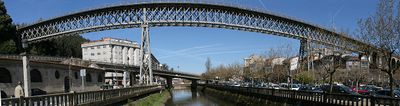 Porto Airport ↔ Redondela Private Transfer Panorama of Redondela and its viaduct