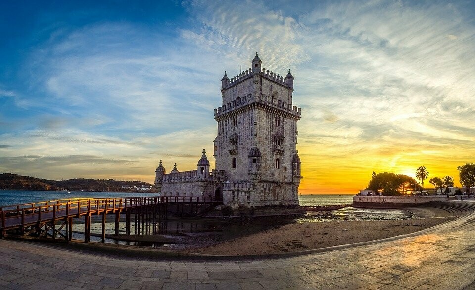Porto ↔ Lisbon Private Tour