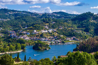 Castelo de Paiva ↔ Porto Airport Private Transfer