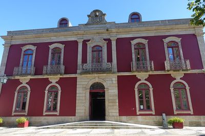 Porto Airport ↔ Paredes de Coura Private Transfer Town hall of Paredes de Coura