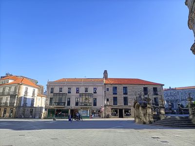 Porto Airport ↔ Pontevedra Private Transfer Peregrina square in Pontevedra