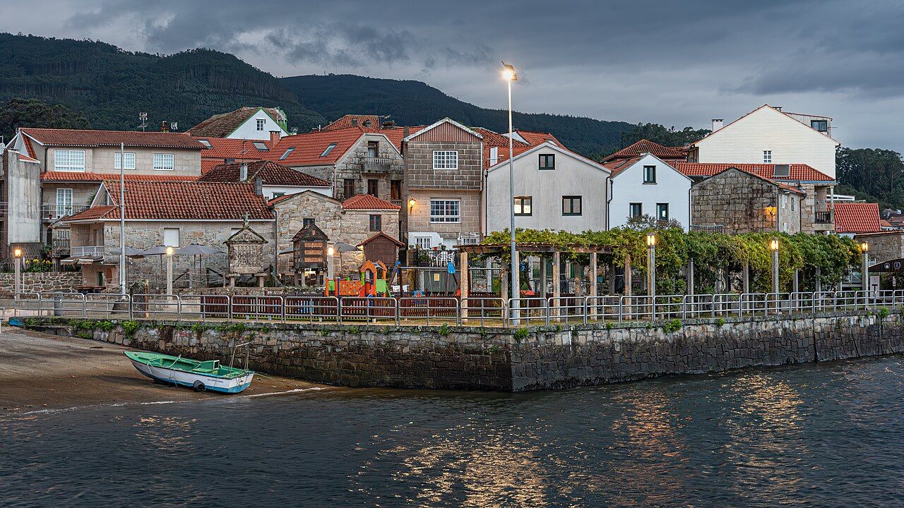 Traditional houses in Combarro