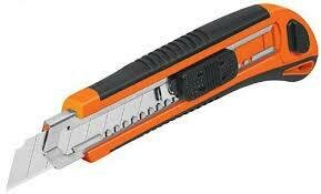 CUTTER PROFESIONAL 18MM