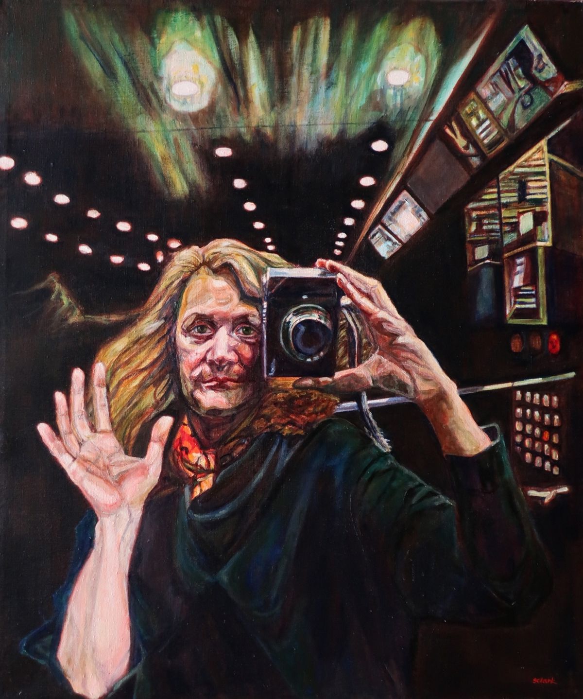 Self Portrait in Transit 地铁站内的自画像