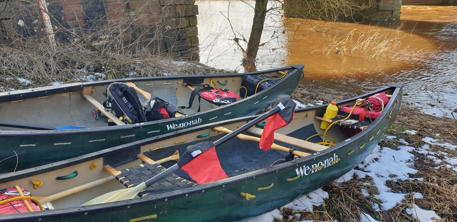 Kosi Pogies : Gauntlet style for single bladed paddle in one colour choice.