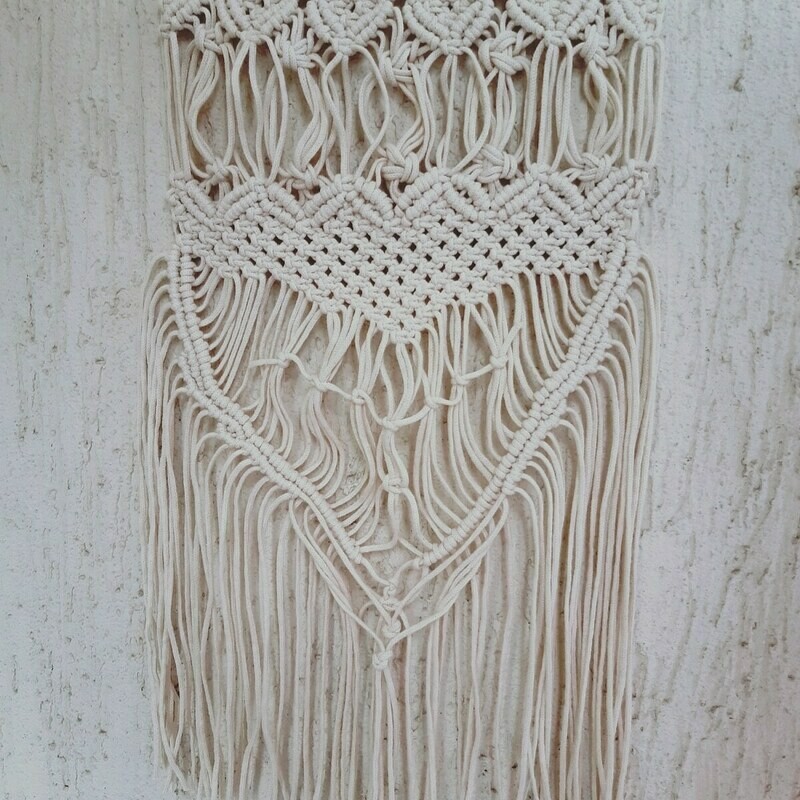 Macramé wall hanging