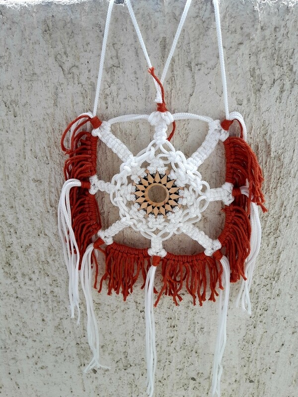 Macrame wall hanging