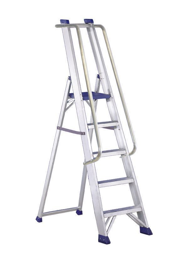 Scala Regina Special Svelt con parapetto, corrimani e pianetto portattrezzi