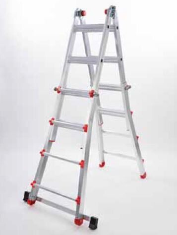 Scala telescopica in alluminio QUEEN 4+4 gradini DOIN con barra stabilizzatrice