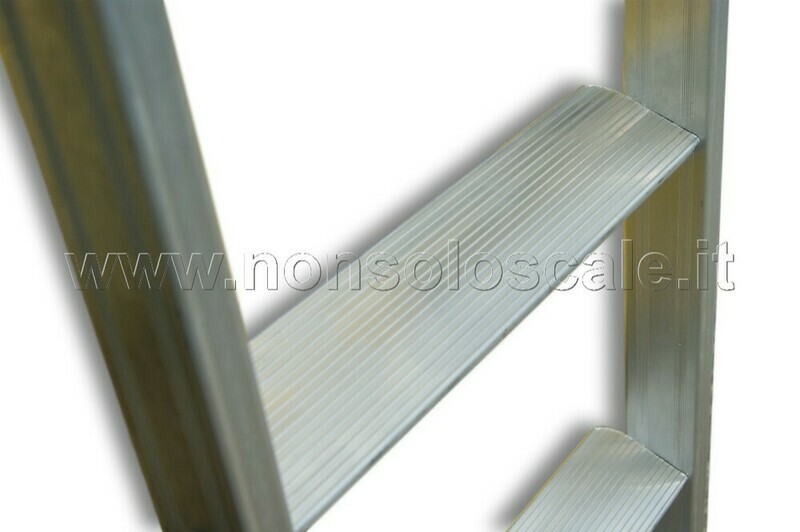 Scala alluminio con corrimani S15/1 14 gradini con piedi snodabili    FACAL
