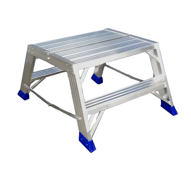 sgabello PUNTO SPACE S  SVELT 2 GRADINI COMPRESO PEDANA