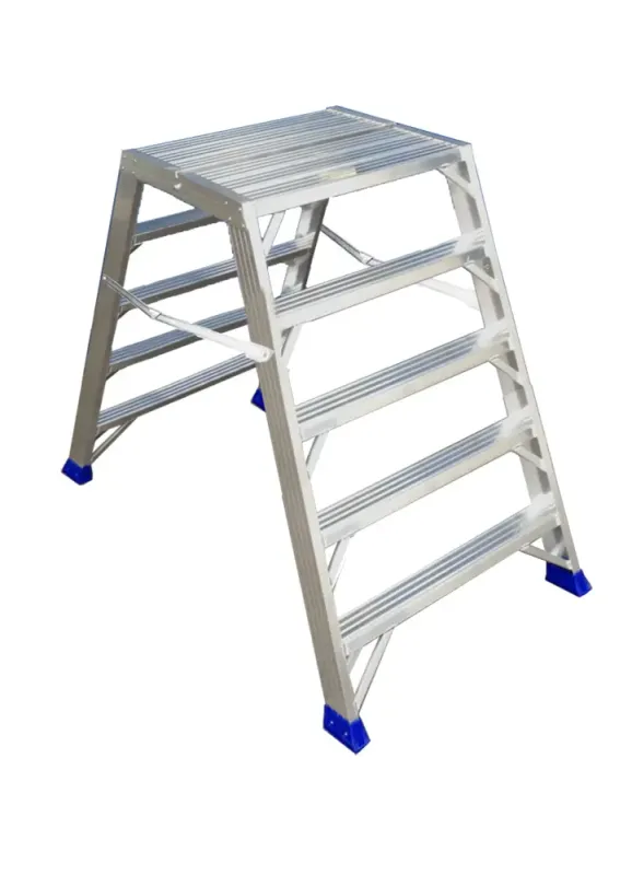 sgabello PUNTO SPACE S  SVELT 5 GRADINI COMPRESO PEDANA