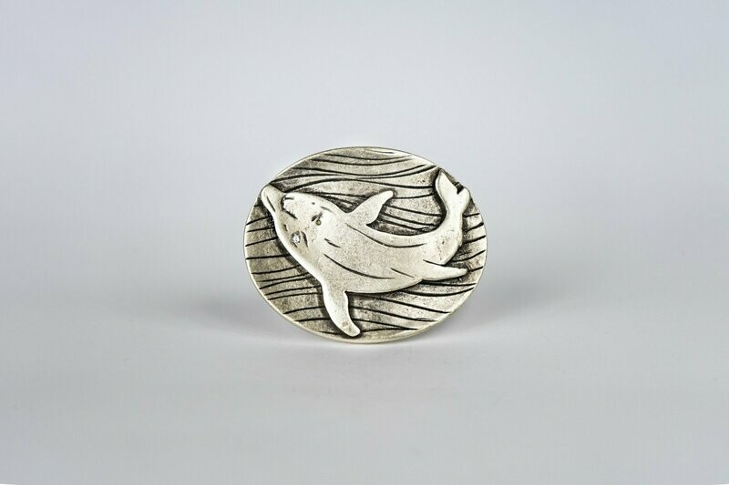 Delfin Oval mit Swarowski Kristall Delfin Oval mit Swarowski Kristall