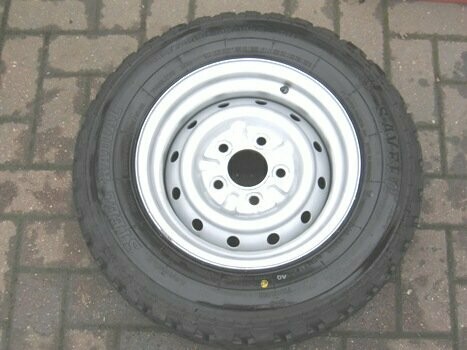 175x13x8ply road tyre and wheel