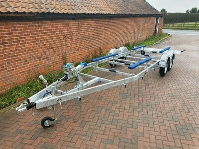 Bramber super bunk trailer, Braked 2500Kgs GVW, for boats up to 6m