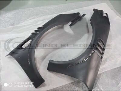 Rolling Elegance Halbcarbon Kotflügel für Porsche 911 992 Carrera S