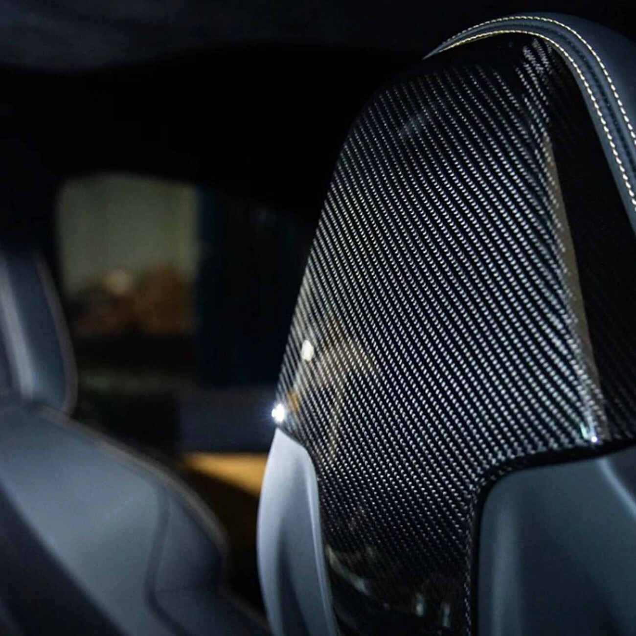 MHC PLUS CARBON Sitzabdeckung für BMW M3 M4 G80 & G82 Pre Preg