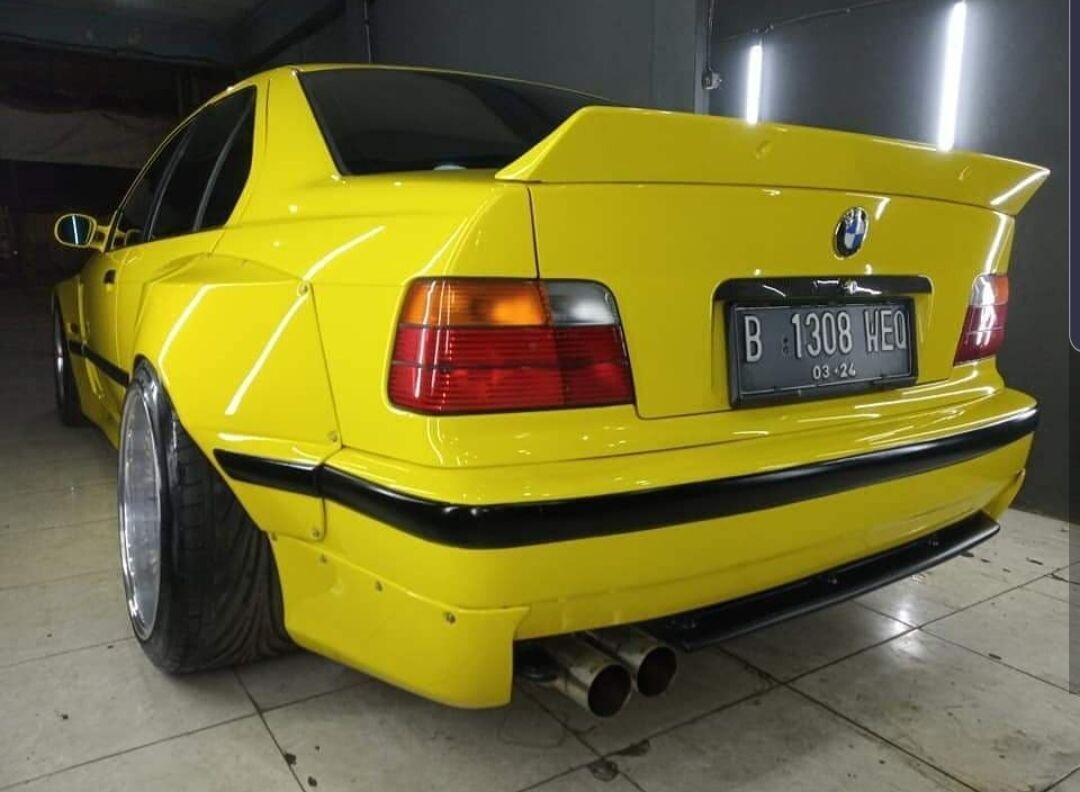 Rolling Elegance Heckspoiler für BMW E36 Limousine