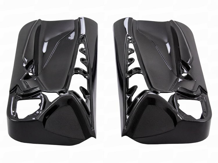 Rolling Elegance Carbon Türverkleidung für Lamborghini Aventador