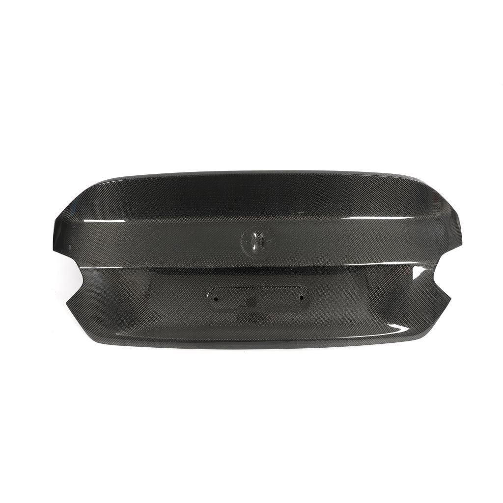 Rolling Elegance Carbon Kofferraumdeckel für BMW G87 Rolling Elegance Carbon Kofferraumdeckel für BMW G87