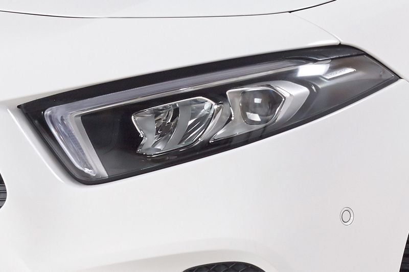 Scheinwerferblenden für Mercedes-Benz A-Klasse W177 SB281 Scheinwerferblenden für Mercedes-Benz A-Klasse W177 SB281