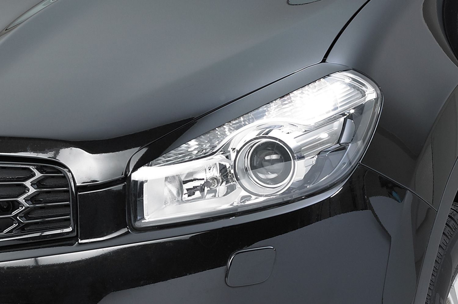 Scheinwerferblenden für Nissan Qashqai SB155 Scheinwerferblenden für Nissan Qashqai SB155
