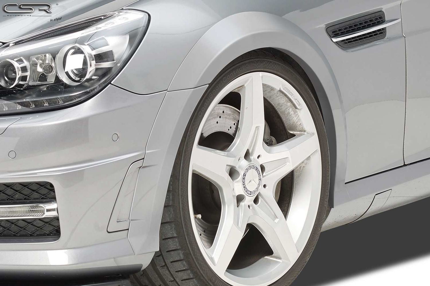 Kotflügelverbreiterung vorne für Mercedes-Benz SLK / SLC R172 VB017 Kotflügelverbreiterung vorne für Mercedes-Benz SLK / SLC R172 VB017