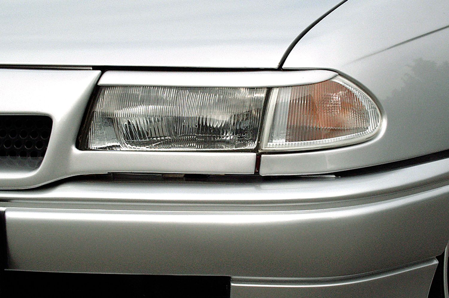 Scheinwerferblenden für Opel Astra F SB037 Scheinwerferblenden für Opel Astra F SB037
