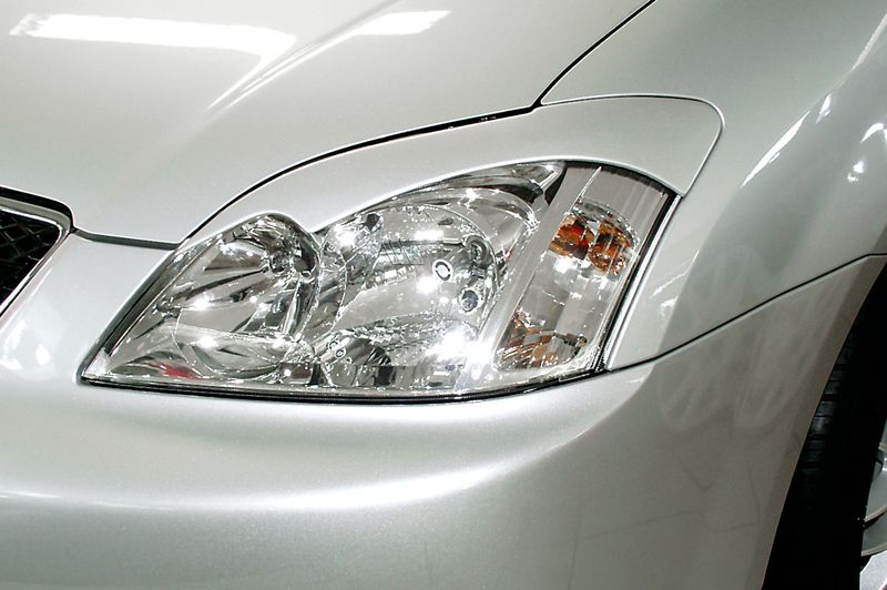 Scheinwerferblenden für Toyota Corolla E12 SB040