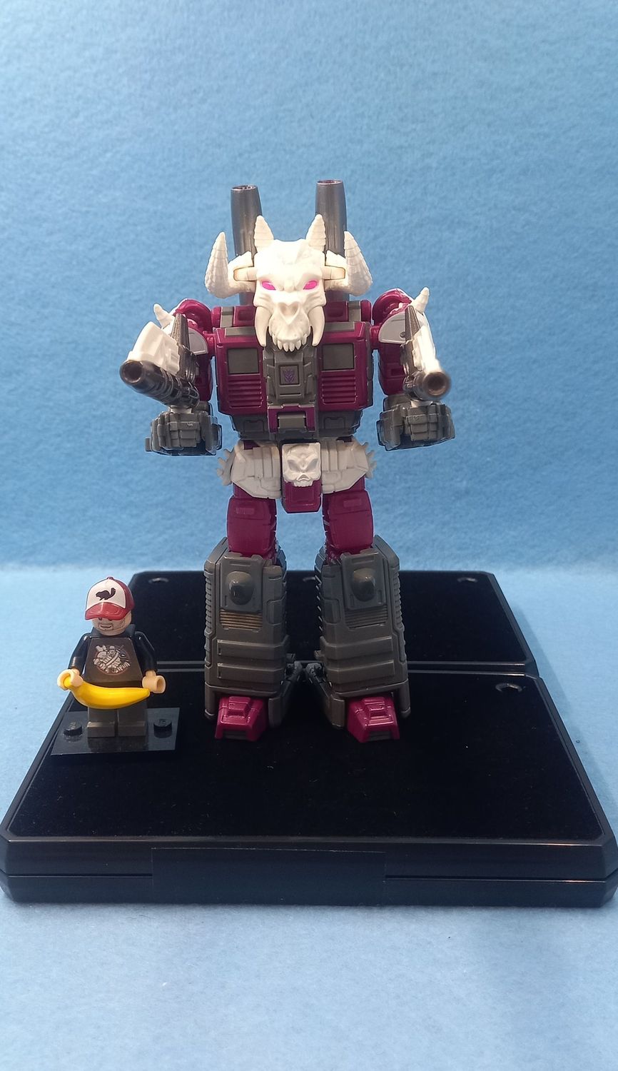 TRANSFORMERS SKULLGRIN (P/O)