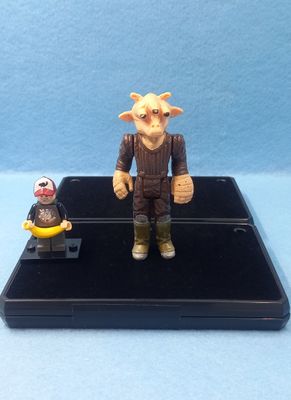 STAR WARS 3.75&quot; YEES (P/O)