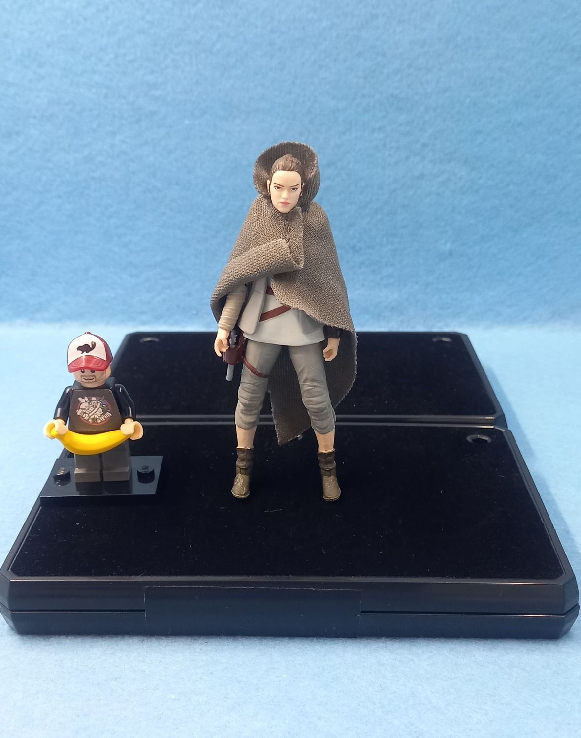 STAR WARS 3.75&quot; REY (P/O)