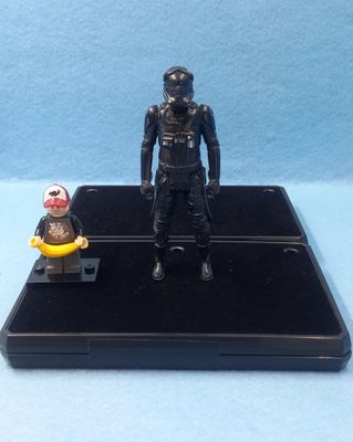 STAR WARS 3.75&quot; TIE PILOT (P/O)
