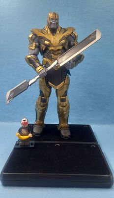 MARVEL SELECT THANOS (P/O)