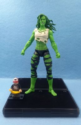 MARVEL LEGENDS SHE-HULK (P/O)