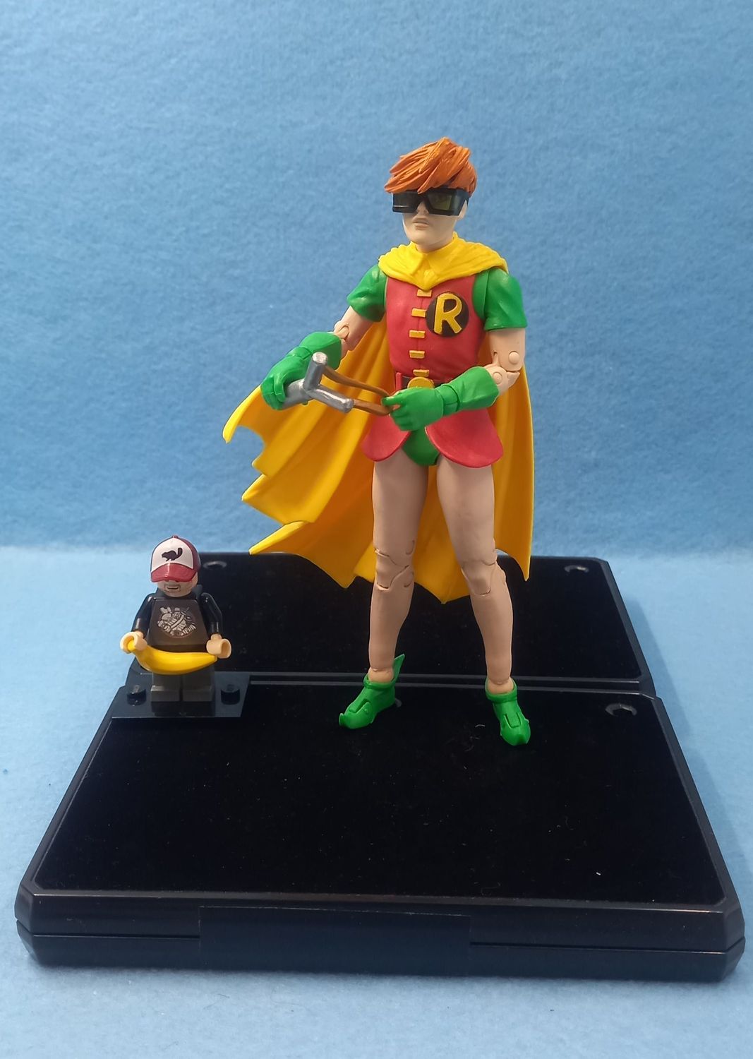 MCFARLANE DC MULTIVERSE ROBIN (P/O)