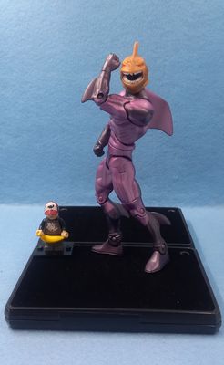 DC UNIVERSE CLASSICS THE SHARK (P/O)