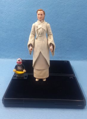 STAR WARS 6&quot; SENATOR MON MOTHMA (P/O)