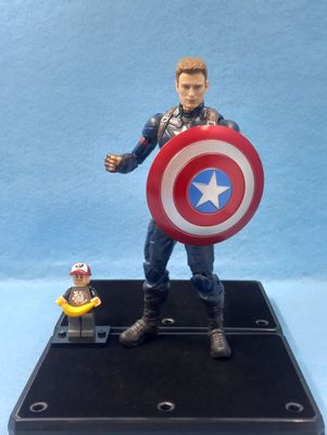 MARVEL LEGENDS CAPTAIN AMERICA (P/O)