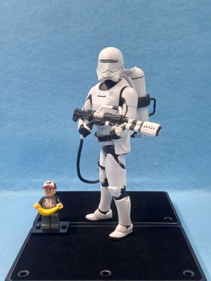 STAR WARS 6&quot; FIRST ORDER FLAMETROOPER (P/O)