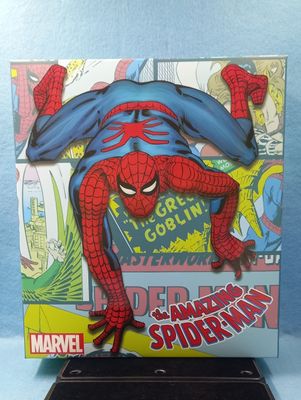 MEZCO SPIDER-MAN (P/O)