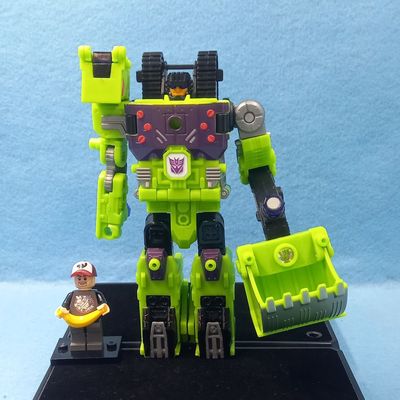 TRANSFORMERS STEAMHAMMER (P/O)
