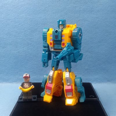 TRANSFORMERS SINNERTWIN (P/O)